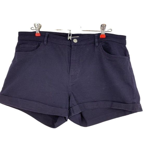 H&M Women’s Shorts Denim Size 14 1739 Stretch Navy Cuffed EUC Casual - Picture 1 of 6